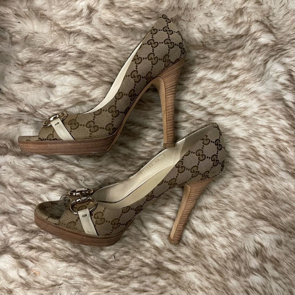 🤎🇮🇹Vintage Gucci Beige & Ebony original GG Size 10